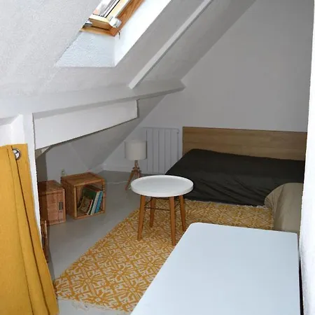 Дом отдыха Triplex Avec Jardinet - Wifi - A 400m De La