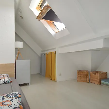 Tatil Evi Triplex Avec Jardinet - Wifi - A 400m De La